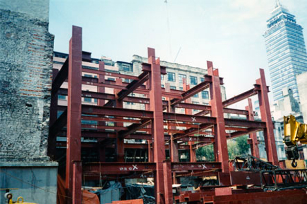 Mega Estructuras - Comerciales