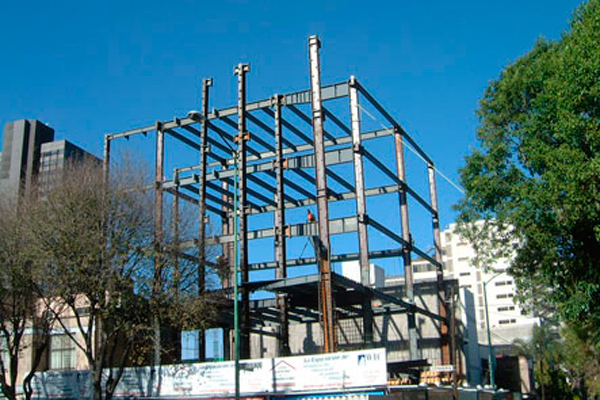 Mega Estructuras - Comerciales