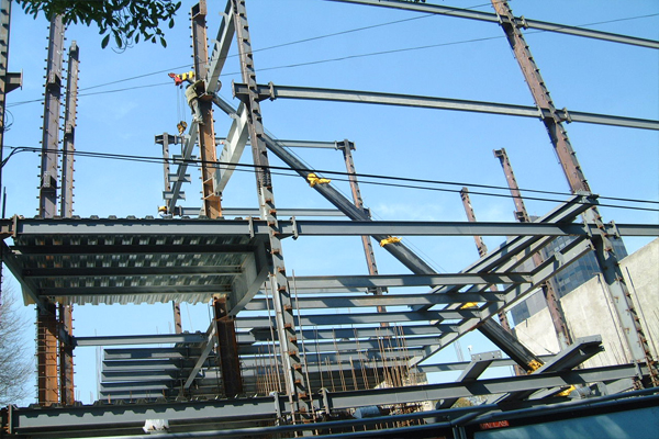 Mega Estructuras - Comerciales